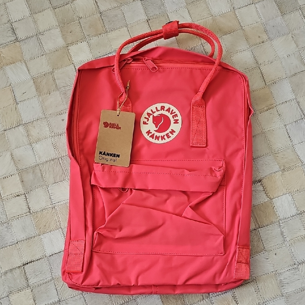 Fjällräven Kånken Coral Backpack